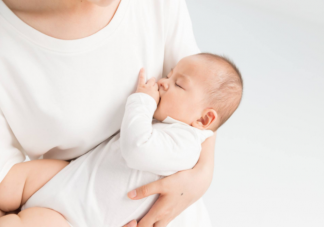 乳房不漲就代表沒有奶嗎 奶水太多寶寶吃不完要排空嗎