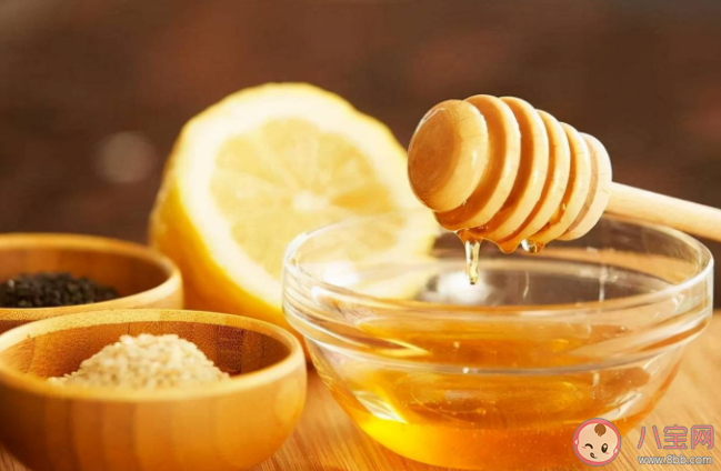 蜂蜜放久了會變質嗎 怎么買到純正的好蜂蜜 蜂蜜放久了會變質嗎 怎么買到純正的好蜂蜜