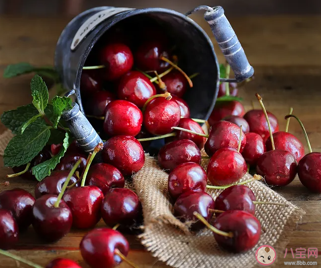 車厘子中間是空的正常嗎 怎么看車厘子質量好不好 車厘子中間是空的正常嗎 怎么看車厘子質量好不好