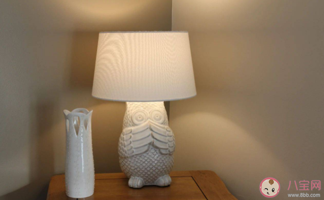 晚上燈光太亮容易長胖嗎 保持良好的光照習慣有多重要 晚上燈光太亮容易長胖嗎 保持良好的光照習慣有多重要