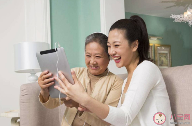 為啥總有婆婆想取代媽媽的位置 新型婆媳關(guān)系是怎樣相處的