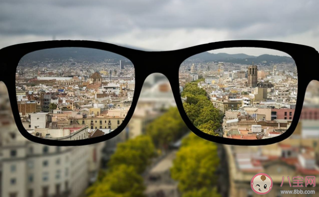 近視五百度以上什么體驗 近視500度嚴重嗎