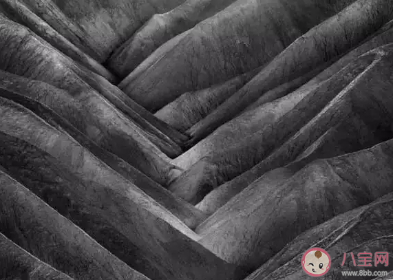 低谷期發(fā)的朋友圈傷感文案 適合低谷期的朋友圈句子