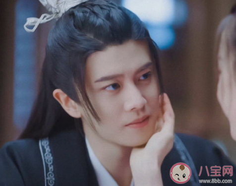 《與君初相識》長意回大海了嗎 長意跌落懸崖后發生了什么