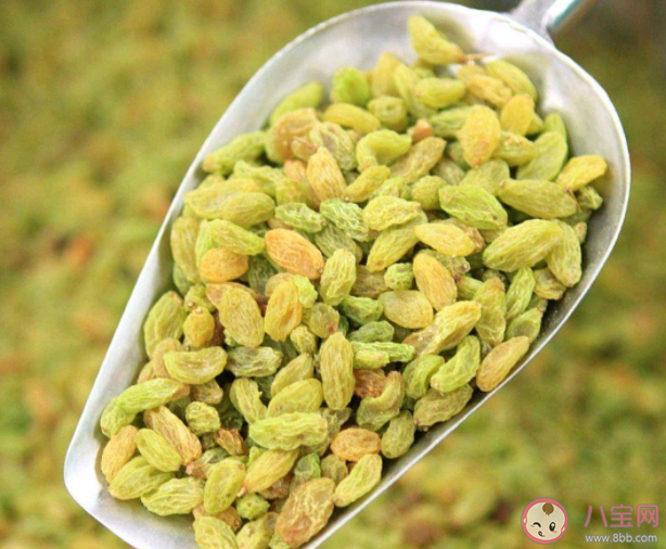 吃葡萄干等于吃糖嗎 吃葡萄干有哪些營(yíng)養(yǎng)優(yōu)勢(shì) 吃葡萄干等于吃糖嗎 吃葡萄干有哪些營(yíng)養(yǎng)優(yōu)勢(shì)