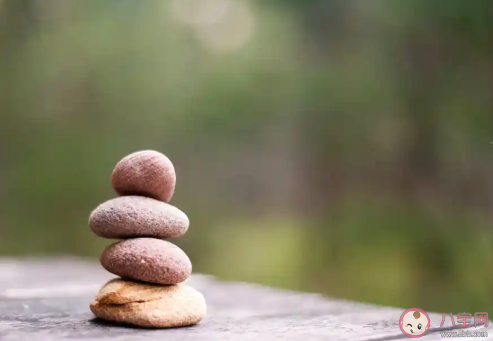 月薪三千應該感到滿足嗎 3000塊的月薪你滿足嗎