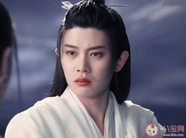 《與君初相識》長意的父親是怎么死的 長意跌落懸崖后死了嗎