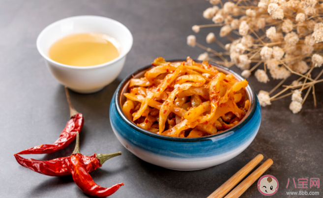 腌制菜里有亞硝酸鹽吃了會致癌嗎 做腌菜的時候加什么能降低亞硝酸鹽 腌制菜里有亞硝酸鹽吃了會致癌嗎 做腌菜的時候加什么能降低亞硝酸鹽