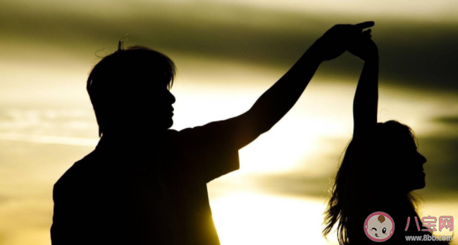 為什么朋友很難成為戀人 從朋友到戀人要面臨哪些問題