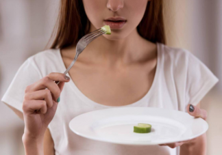 節食減肥會導致脂肪肝嗎 預防脂肪肝還要注意這些