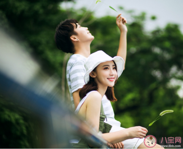 沒有談過校園戀愛會遺憾嗎 大學時期的戀愛是利還是弊