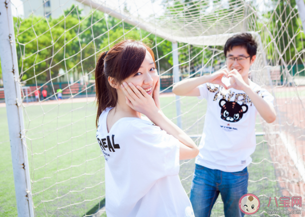 為什么很多人憧憬大學(xué)戀愛 校園戀愛為什么值得留戀