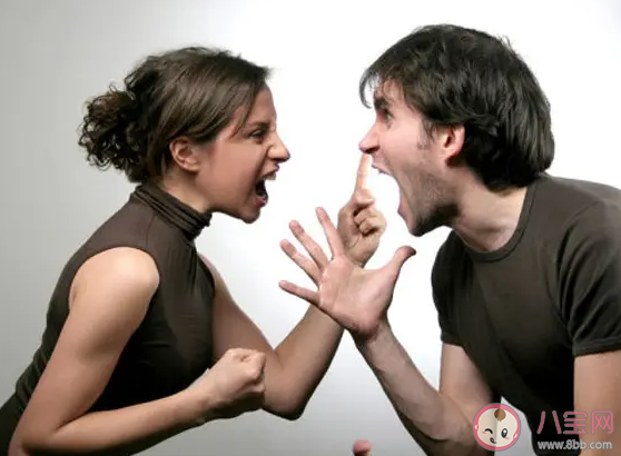 吵架時(shí)哪些話說(shuō)多了容易分手離婚 情侶吵架什么話不能說(shuō)