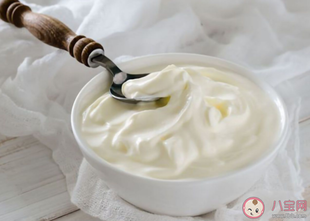 酸奶會腐蝕牙齒嗎 常喝酸奶對身體有哪些好處