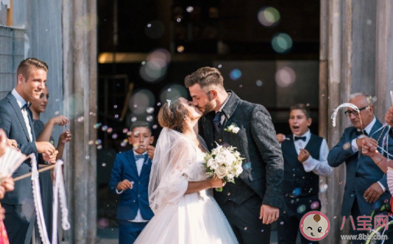 提升婚姻幸福指數的辦法有哪些 怎么做才能讓婚姻更幸福 提升婚姻幸福指數的辦法有哪些 怎么做才能讓婚姻更幸福