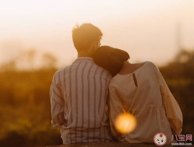 愛情開始于一見鐘情還是友誼變質 異性相處哪幾種關系最容易變質