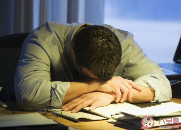 熬夜會降低人體免疫力嗎 熬夜會更容易得老年癡呆嗎 熬夜會降低人體免疫力嗎 熬夜會更容易得老年癡呆嗎
