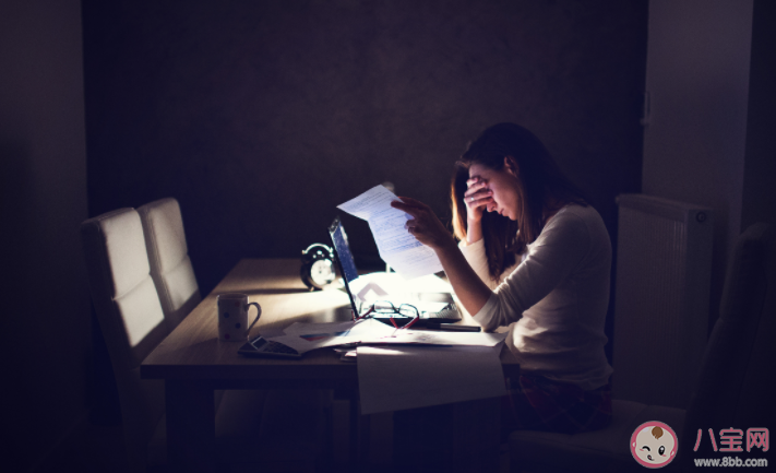 長期熬夜會傷胃嗎 熬夜時身體承受著哪些煎熬 長期熬夜會傷胃嗎 熬夜時身體承受著哪些煎熬