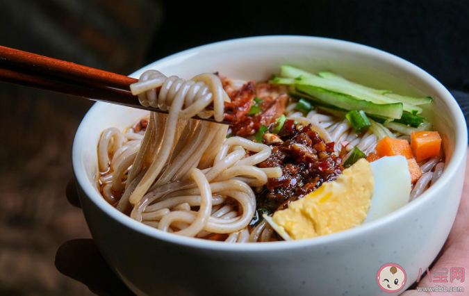 廣東人最近需慎食濕米粉 如何預(yù)防椰毒假單胞菌食物中毒