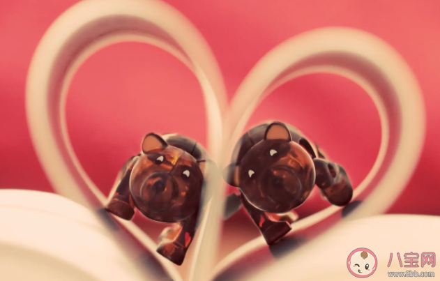 被現(xiàn)實揉碎的愛情什么體驗 愛情敗給了現(xiàn)實是什么感受