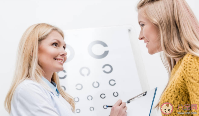 近視手術(shù)要花費多少錢 近視手術(shù)如何防止眨眼眼球轉(zhuǎn)動