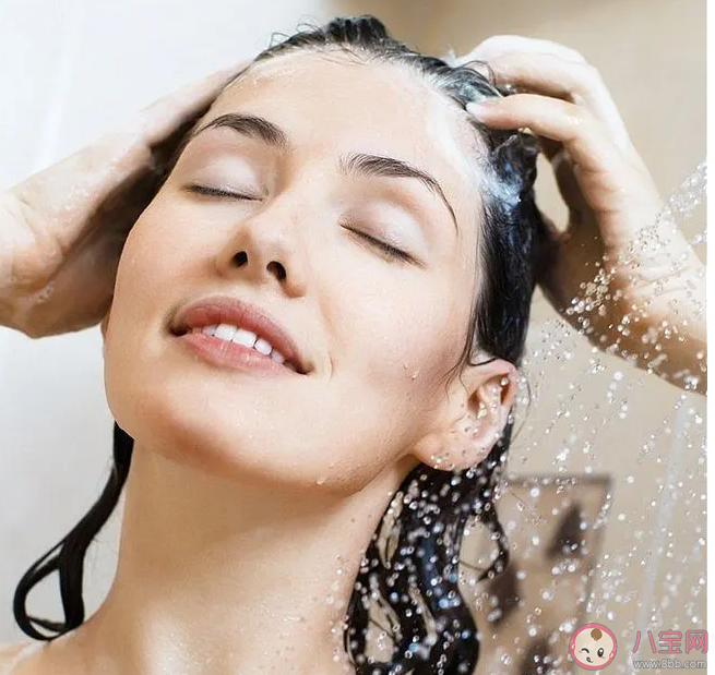 每天洗頭會加重脫發嗎 脫發用鹽水洗頭真的管用嗎