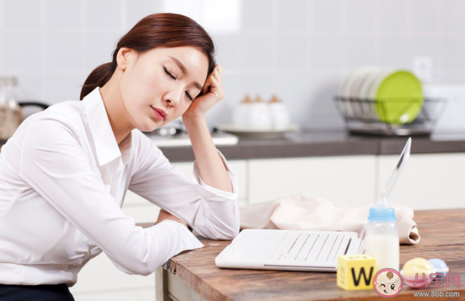 人在疲倦時為什么很容易流眼淚 身體經常感到疲憊是怎么回事 人在疲倦時為什么很容易流眼淚 身體經常感到疲憊是怎么回事