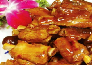 澆熘排骨是哪個地區(qū)的美食 掛糊方法和醬汁比例分別是多少