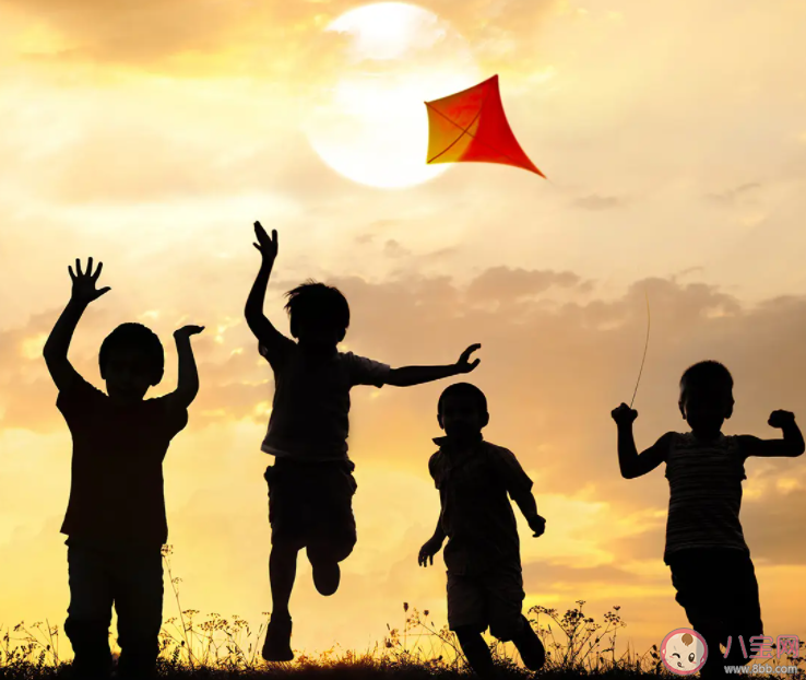 越長大真的越難真正快樂嗎 長大后為什么不快樂了