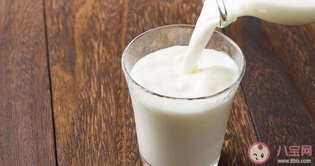 選購純牛奶要注意什么 純正奶好還是配方的好