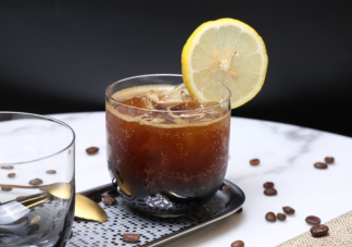 咖啡為什么逐漸奶茶化了 奶茶和咖啡后面會(huì)發(fā)展一樣嗎