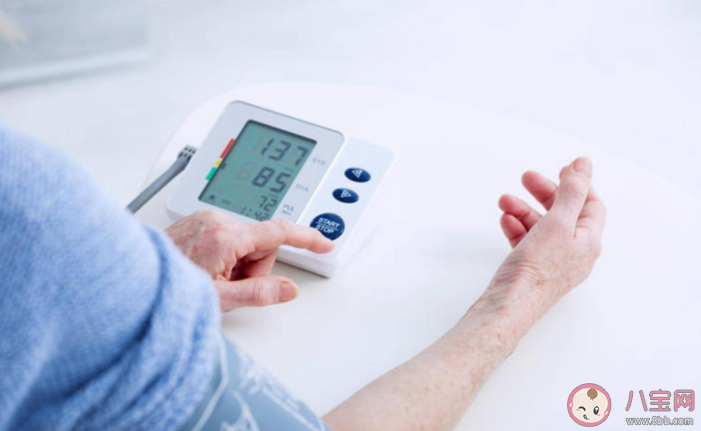 夏季血壓忽高忽低是怎么回事 夏季血壓波動(dòng)的危害 夏季血壓忽高忽低是怎么回事 夏季血壓波動(dòng)的危害