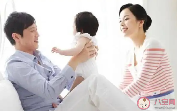 要不要延長男性陪產假時間 如何看待男性陪產假