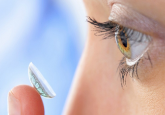 戴隱形眼鏡眼干眼澀怎么辦 可以戴隱形眼鏡睡覺嗎