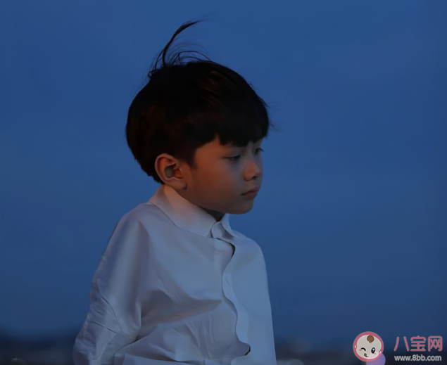 能接受另一半愛查崗嗎 怎樣看待另一半愛查崗 能接受另一半愛查崗嗎 怎樣看待另一半愛查崗