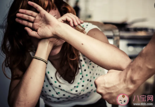 什么是隱形家暴 哪些表現是潛在的家暴 什么是隱形家暴 哪些表現是潛在的家暴