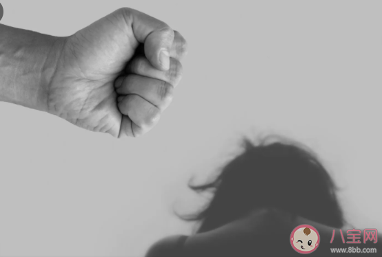 什么是隱形家暴 哪些表現是潛在的家暴 什么是隱形家暴 哪些表現是潛在的家暴