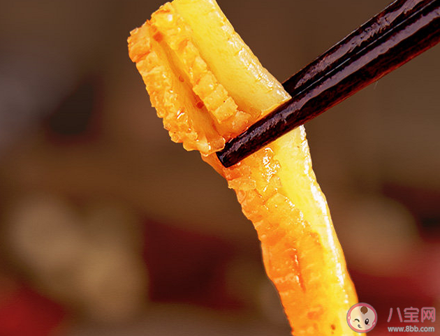 為什么魔芋絲是白色的魔芋塊是黑色的 魔芋為什么不能直接吃