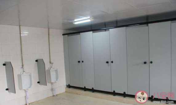 為何大多數(shù)廁所的門都向內(nèi)開 廁所門向內(nèi)開有什么說法 為何大多數(shù)廁所的門都向內(nèi)開 廁所門向內(nèi)開有什么說法