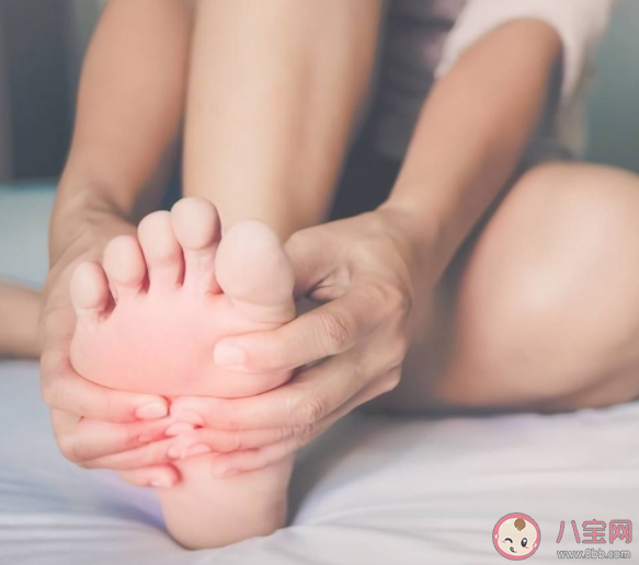 孕晚期水腫需要限制喝水嗎 如何判斷水腫是生理性還是病理性