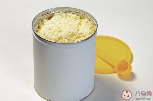 給寶寶喝牛奶or喝奶粉區(qū)別在哪里 孩子喝牛奶還是喝奶粉