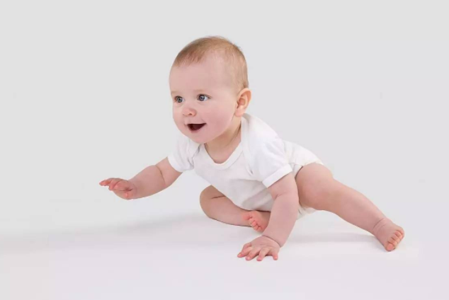 寶寶不戴護膝爬行會把膝蓋摩擦變黑嗎 寶寶爬行需要護膝嗎 寶寶不戴護膝爬行會把膝蓋摩擦變黑嗎 寶寶爬行需要護膝嗎