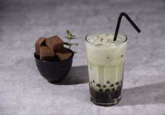 年輕人喝奶茶為什么都要三分甜 為什么越來越注重控糖了