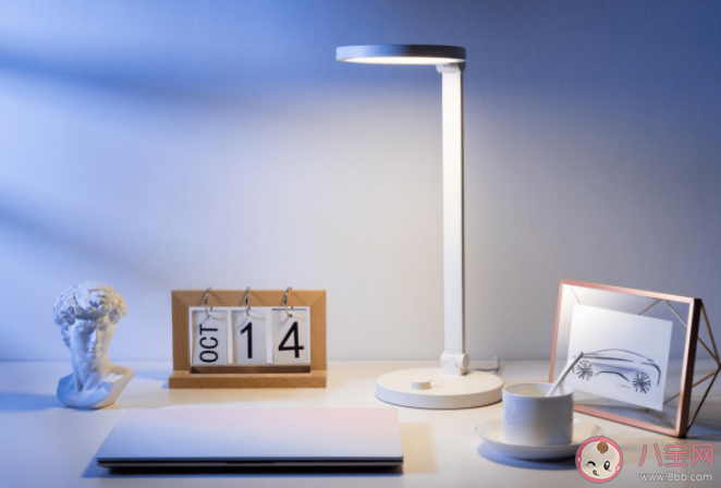 護眼臺燈真的能護眼嗎 選購護眼臺燈要看什么參數 護眼臺燈真的能護眼嗎 選購護眼臺燈要看什么參數