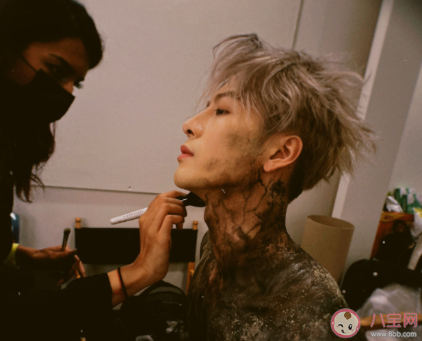 王嘉爾《Cruel》歌詞是什么 《Cruel》完整版歌詞在線聽歌