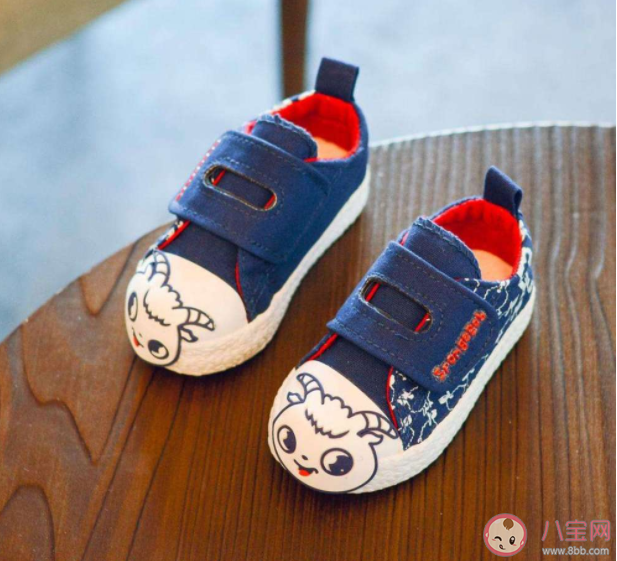 學步鞋為什么分1段2段 如何挑選學步鞋 學步鞋為什么分1段2段 如何挑選學步鞋