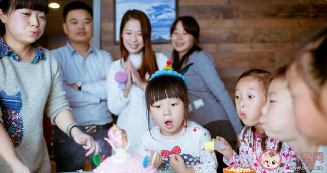 父母伴侶子女如何排序 在你心中排第一位的是誰 父母伴侶子女如何排序 在你心中排第一位的是誰