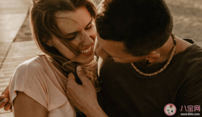 伴侶過分黏人是什么感覺 親密關系如何保持良好的邊界感