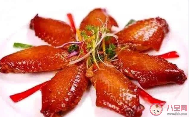 做雞翅先腌制還是先焯水 該如何正確的腌制雞翅