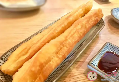 油條為什么是兩股 油條的制作辦法是什么